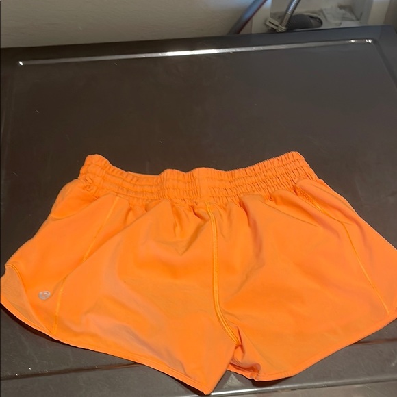 lululemon athletica Women's 2.5” Hotty Hot Orange Shorts - Picture 6 of 6